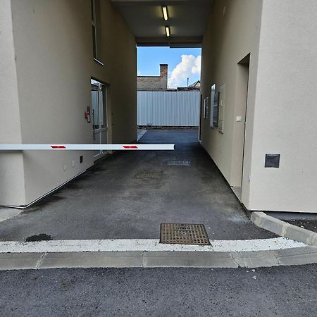 Home Apartmani I Sobe Osijek Buitenkant foto