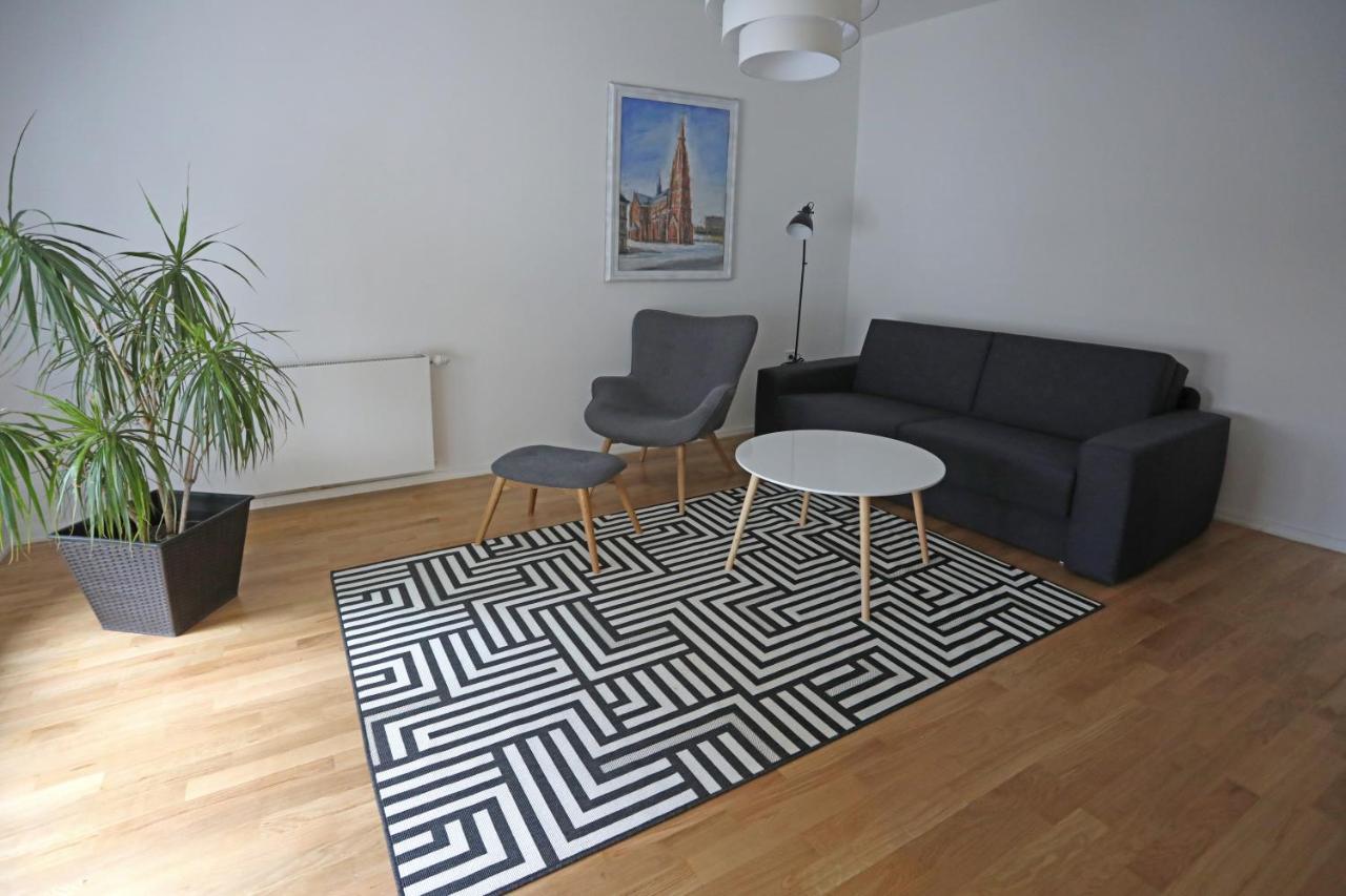 Home Apartmani I Sobe Osijek Buitenkant foto