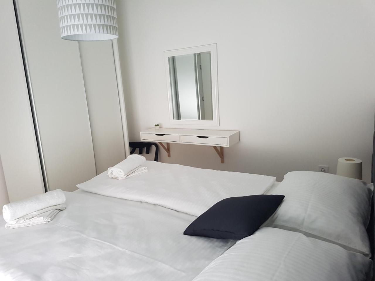 Home Apartmani I Sobe Osijek Buitenkant foto